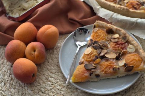 Photo de la recette Tarte aux abricots et aux amandes